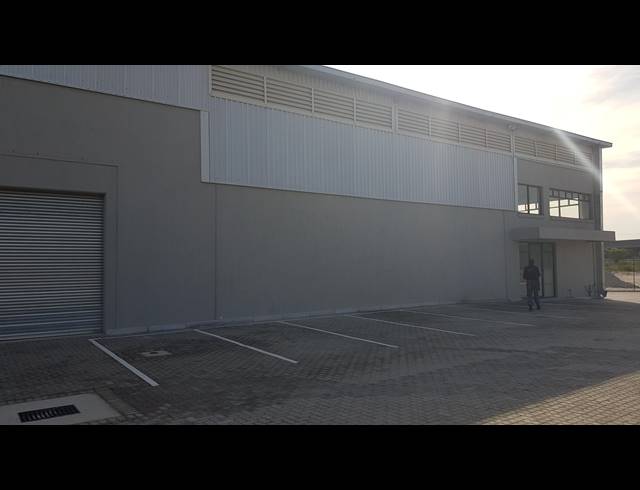 972M² FACTORY TO LET IN BELLVILLE SOUTH INDUSTRIA